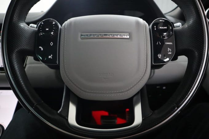 2025 Land Rover Range Rover Evoque
