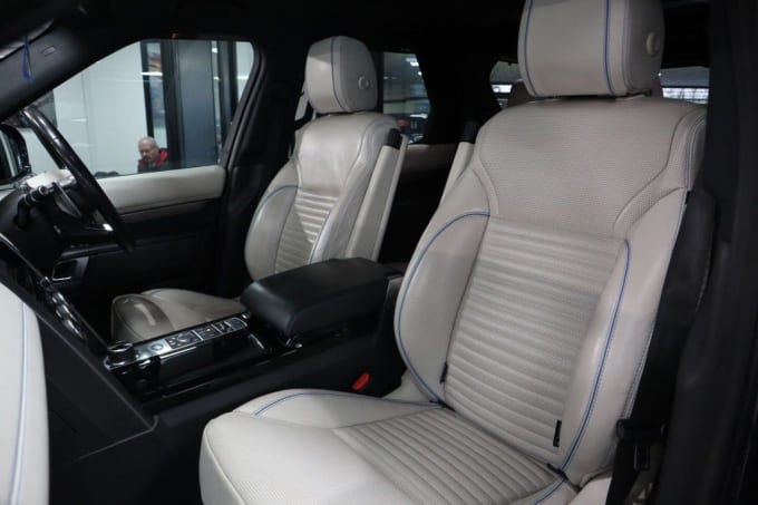 2025 Land Rover Discovery