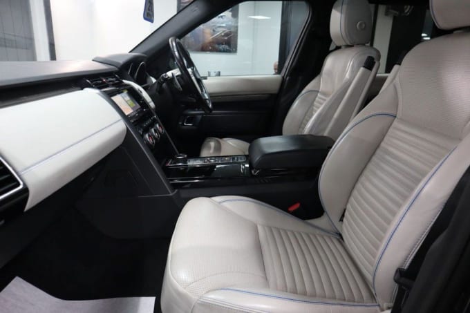 2025 Land Rover Discovery