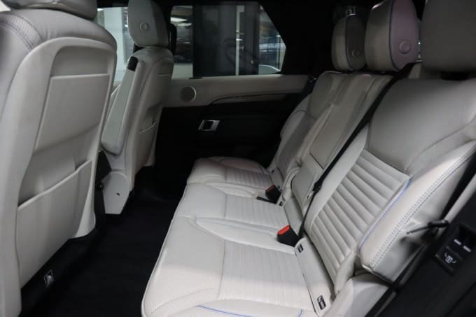 2025 Land Rover Discovery