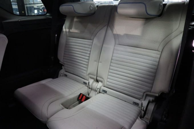 2025 Land Rover Discovery