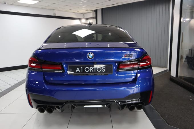 2025 BMW M5