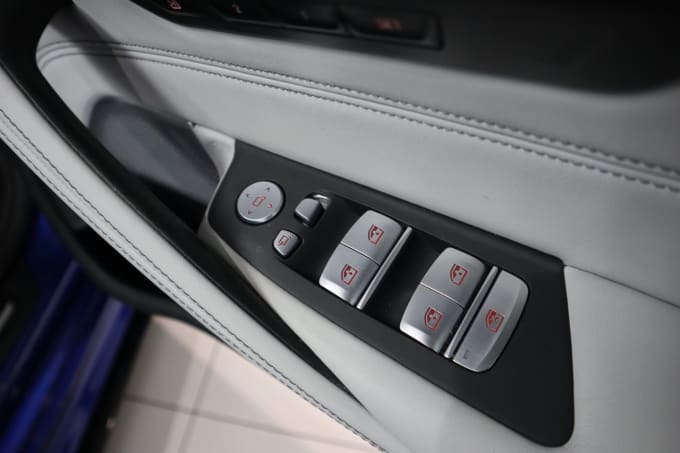 2025 BMW M5