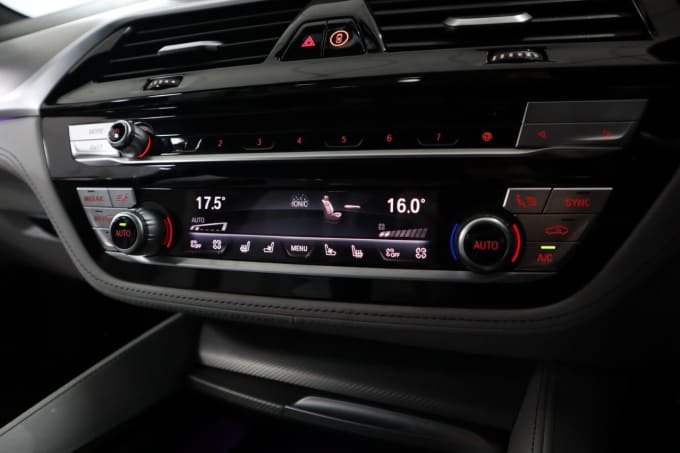 2025 BMW M5