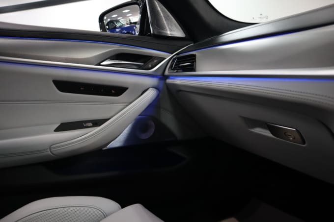 2025 BMW M5