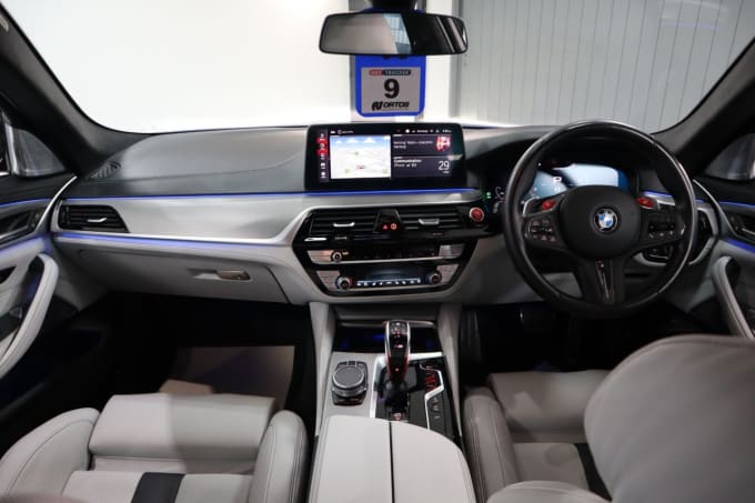 2025 BMW M5