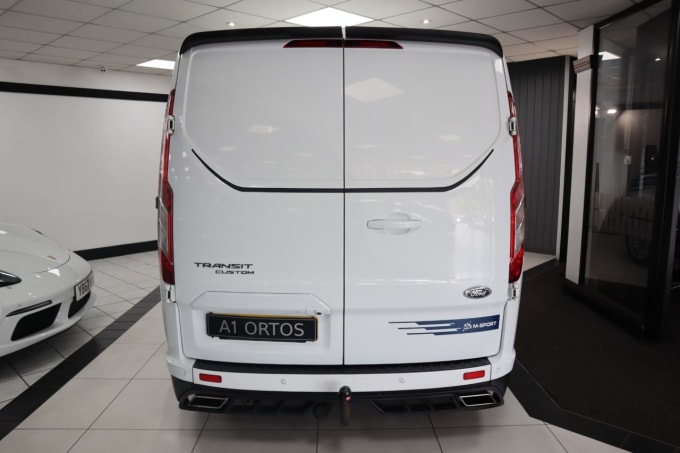 2025 Ford Transit Custom