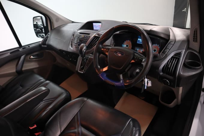 2025 Ford Transit Custom