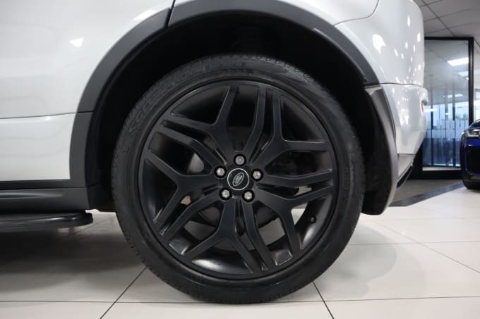 2025 Land Rover Range Rover Evoque