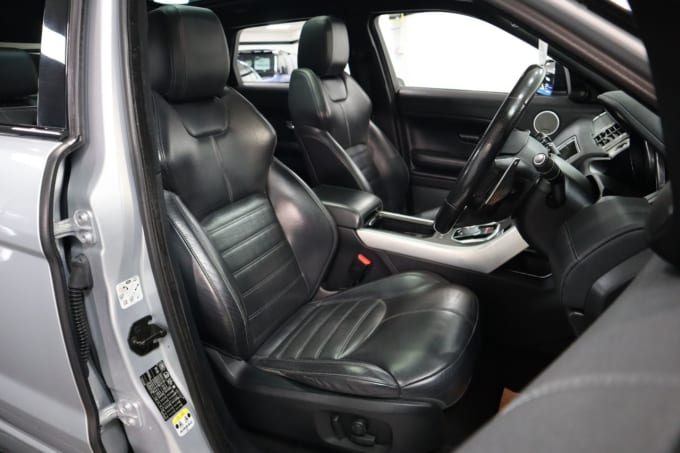 2025 Land Rover Range Rover Evoque