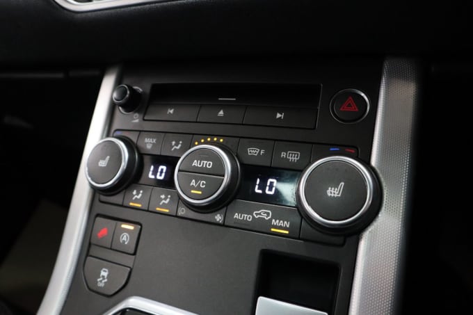 2025 Land Rover Range Rover Evoque