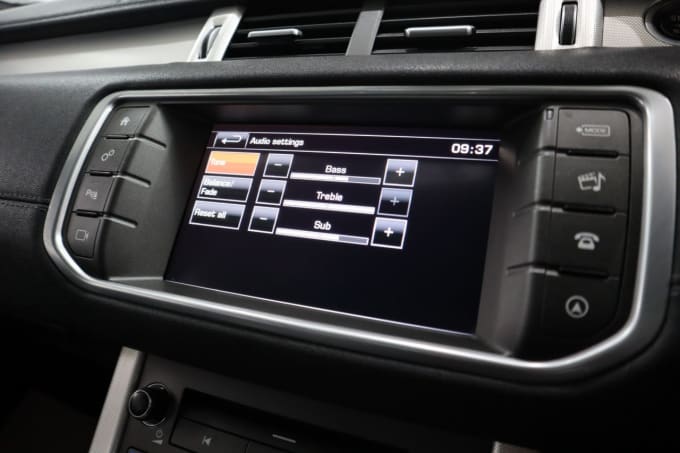 2025 Land Rover Range Rover Evoque