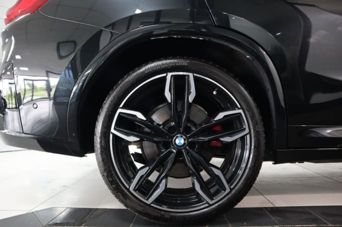 2025 BMW X4