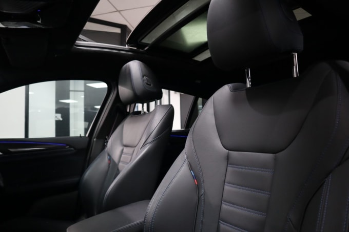 2025 BMW X4
