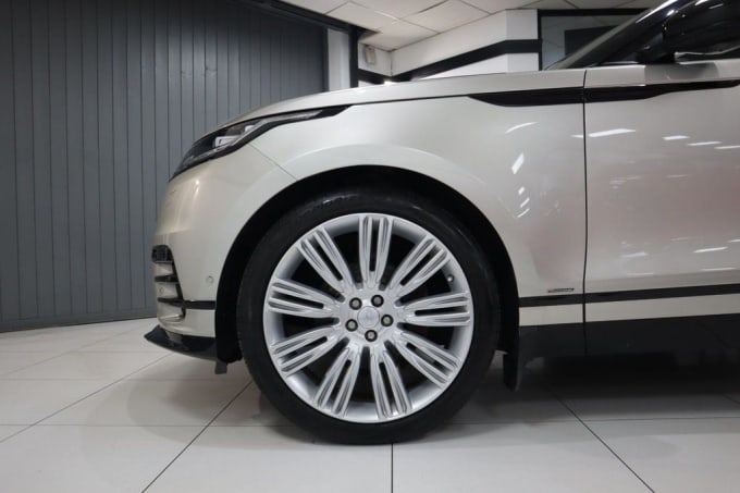 2025 Land Rover Range Rover Velar