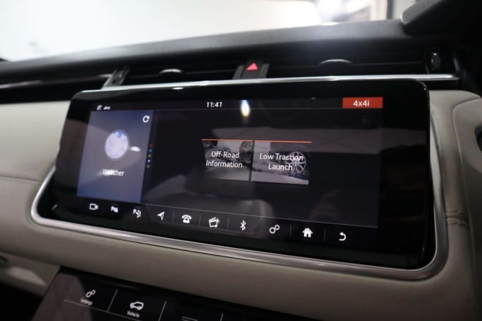 2025 Land Rover Range Rover Velar