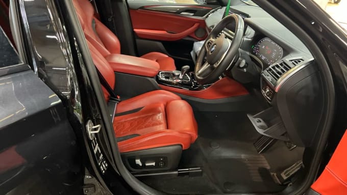 2025 BMW X4 M