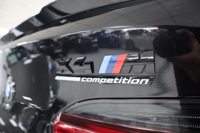 2025 BMW X4 M