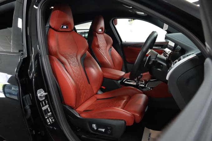 2025 BMW X4 M