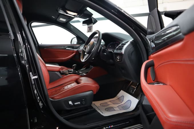 2025 BMW X4 M