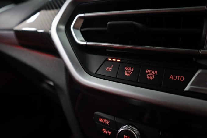 2025 BMW X4 M