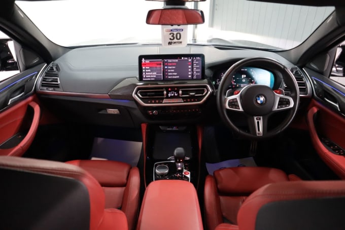 2025 BMW X4 M
