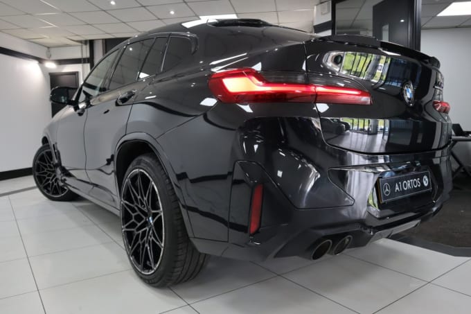 2025 BMW X4 M