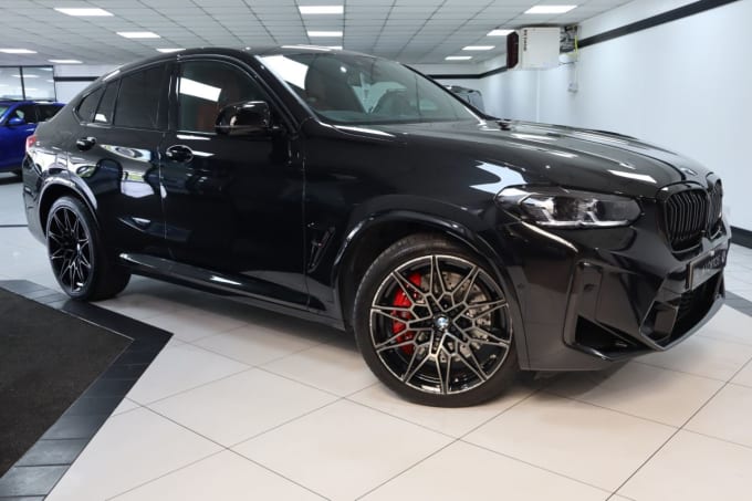 2025 BMW X4 M