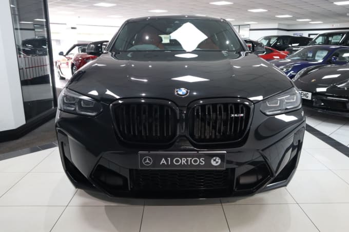 2025 BMW X4 M