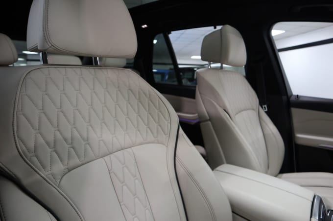 2025 BMW X5