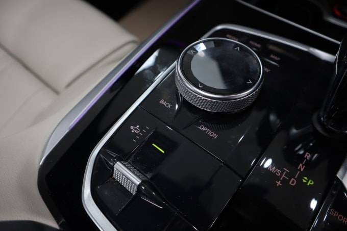 2025 BMW X5