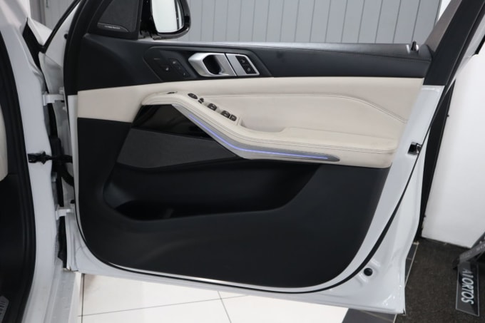 2025 BMW X5