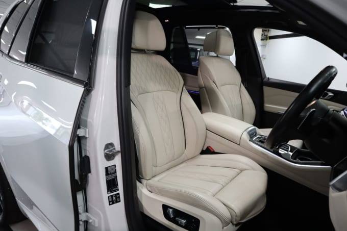 2025 BMW X5
