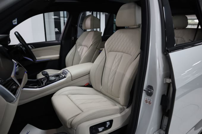 2025 BMW X5