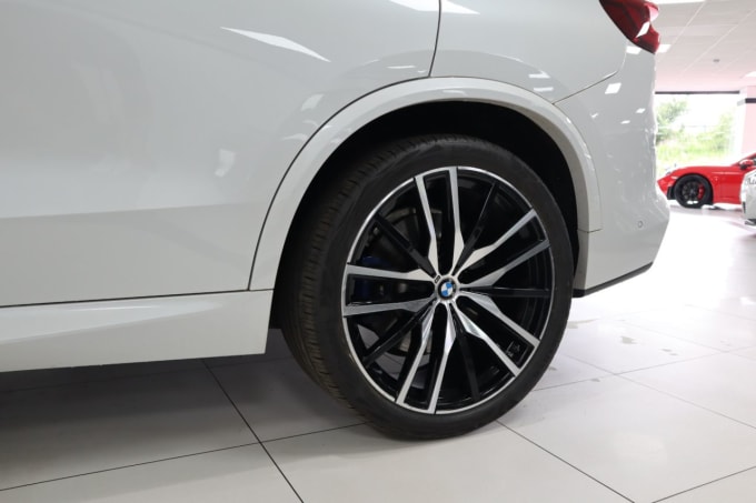 2025 BMW X5