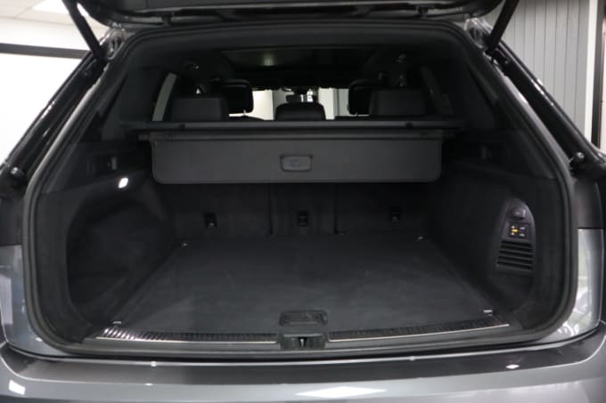2025 Volkswagen Touareg