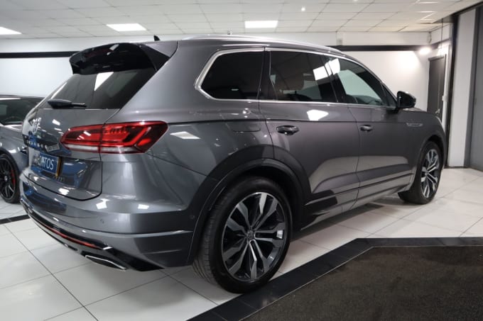 2025 Volkswagen Touareg