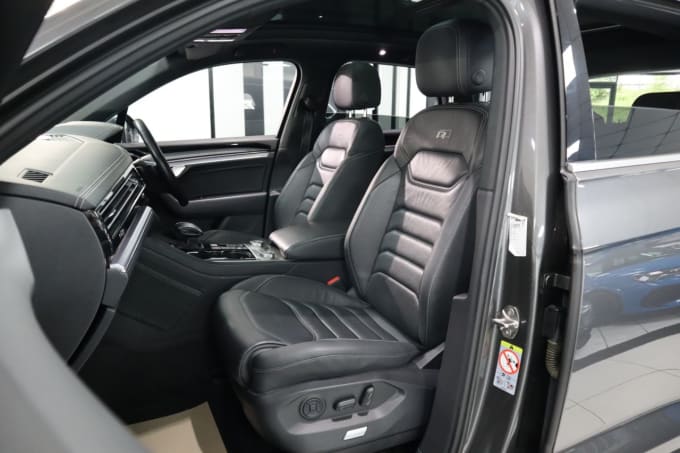 2025 Volkswagen Touareg