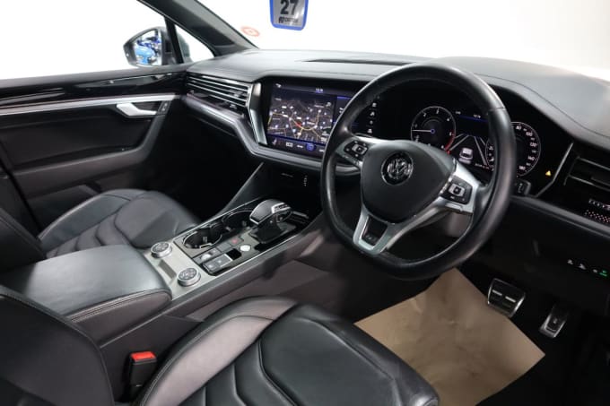 2025 Volkswagen Touareg