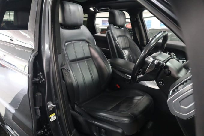 2025 Land Rover Range Rover Sport