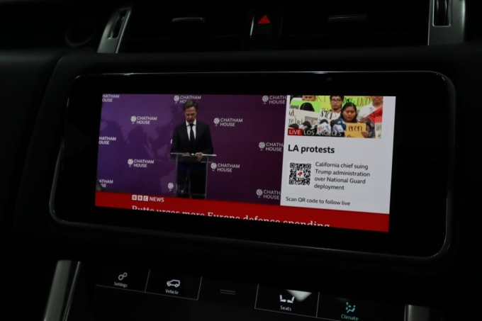 2025 Land Rover Range Rover Sport