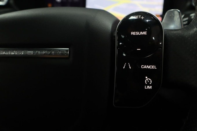 2025 Land Rover Range Rover Velar