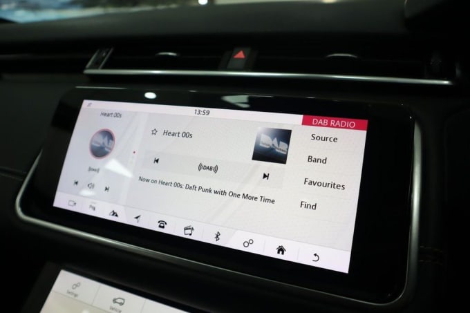 2025 Land Rover Range Rover Velar