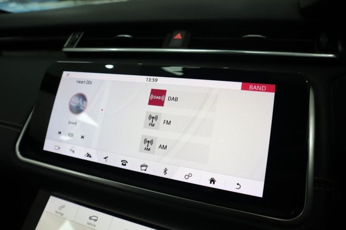 2025 Land Rover Range Rover Velar