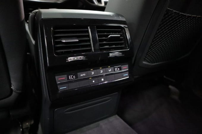 2025 Volkswagen Touareg