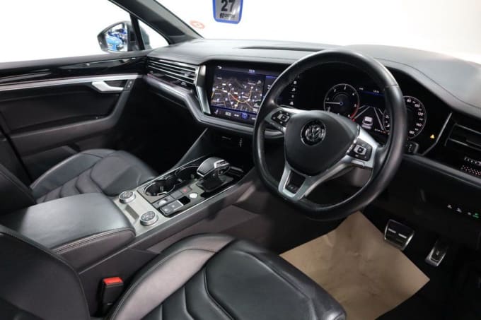 2025 Volkswagen Touareg