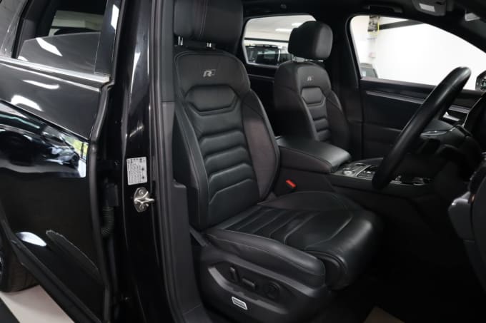 2025 Volkswagen Touareg