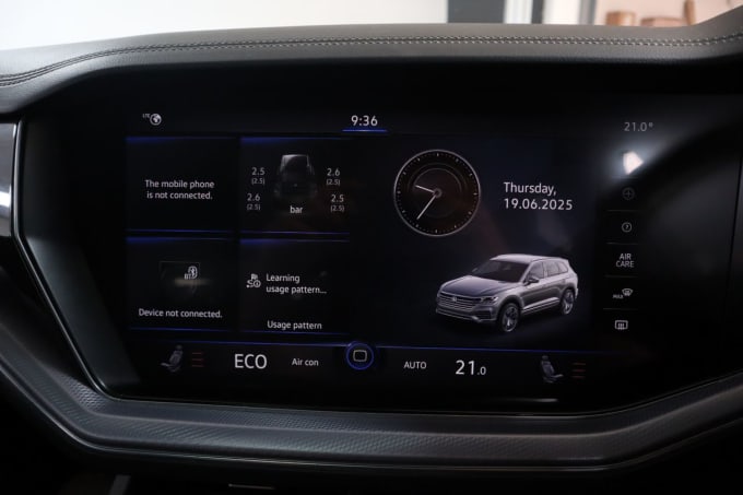 2025 Volkswagen Touareg
