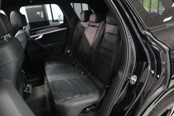 2025 Volkswagen Touareg