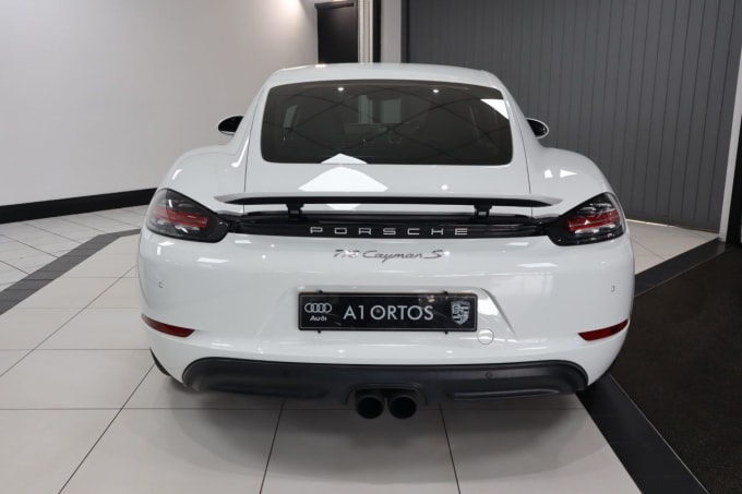 2025 Porsche 718 Cayman